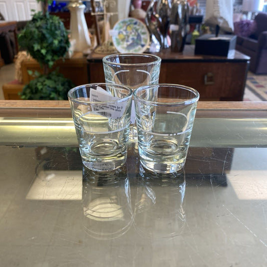 Vintage Shot Glasses Set Of 3 Clear Bottom With White Pour Line