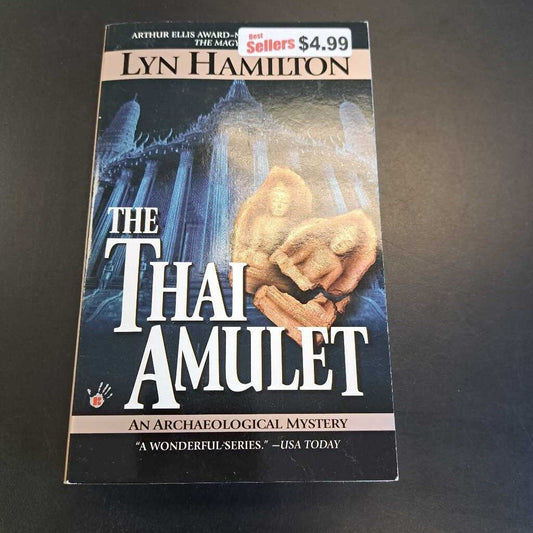 The Thai Amulet By Lyn Hamilton