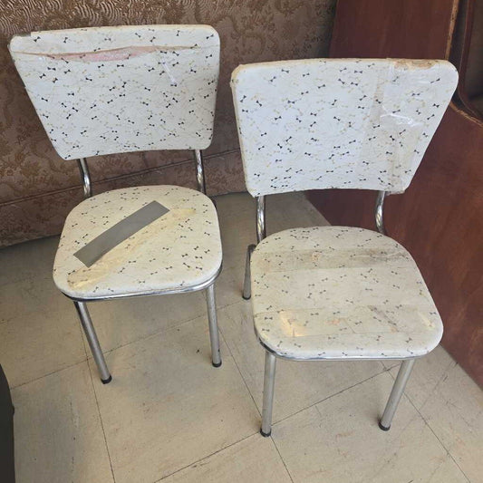 2 Vintage Children's Chair (Needs TLC)