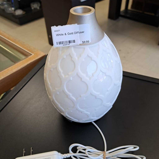 White & Gold Diffuser