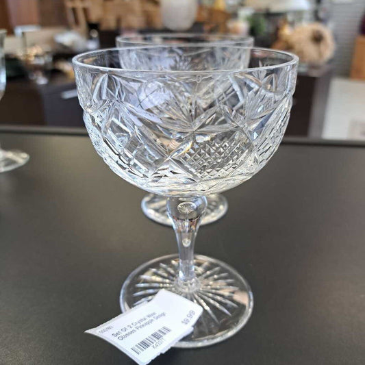 Set Of 2 Crystal Wine Glasses Pineapple Design