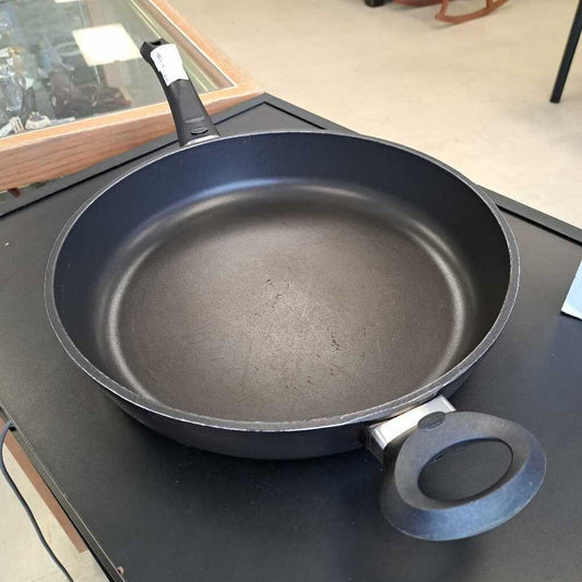 Heritage Large Non Stick Frying Pan