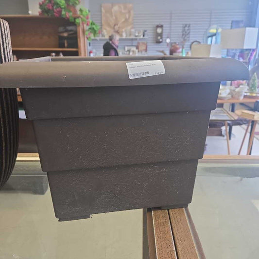 Square Plastic Planter Pot