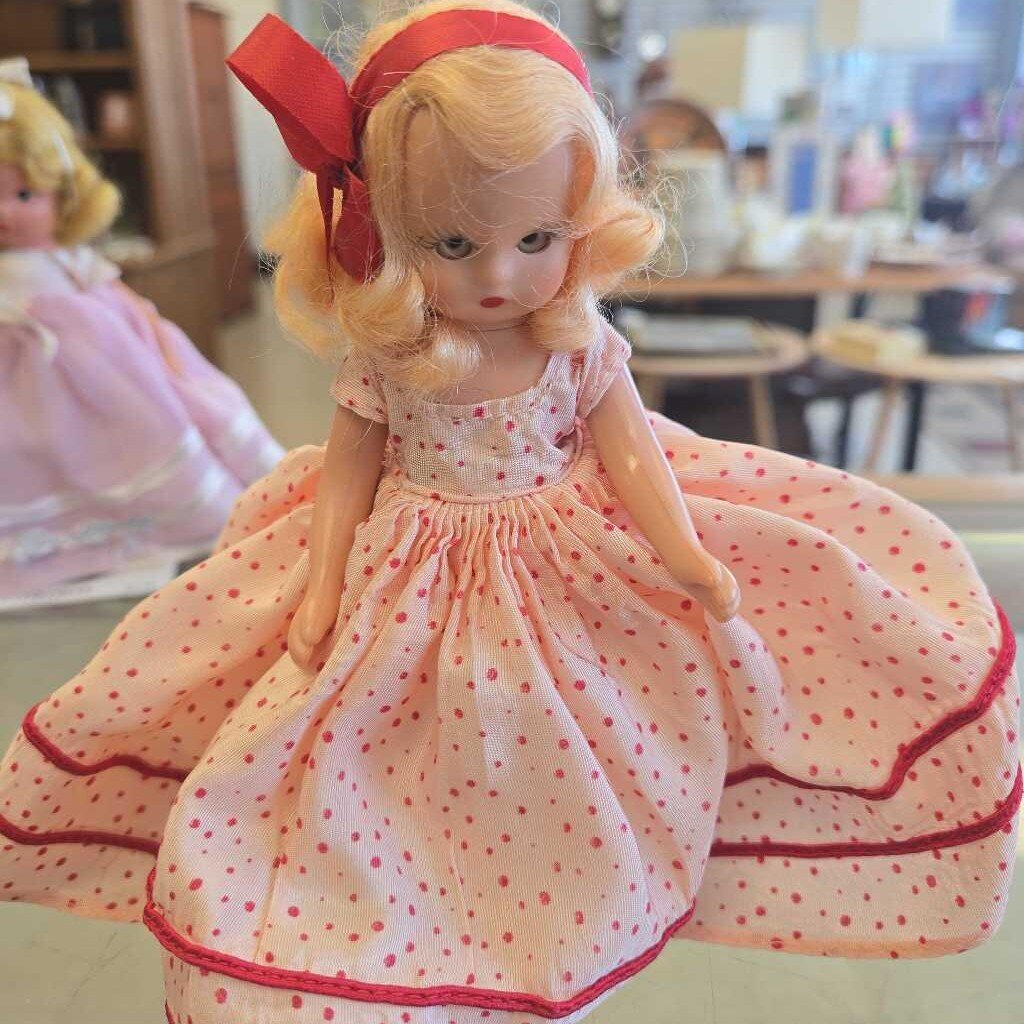 1950's Madame Alexander Cissy Doll