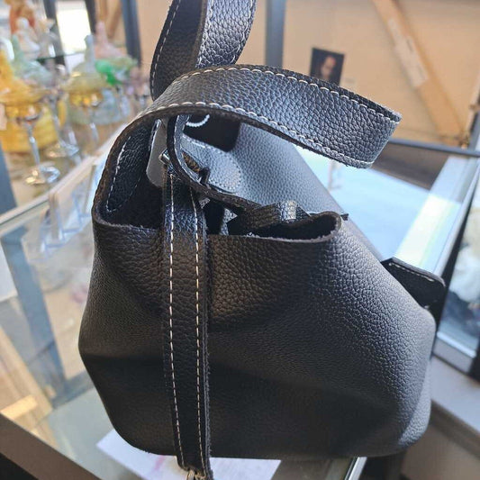 Black Purse