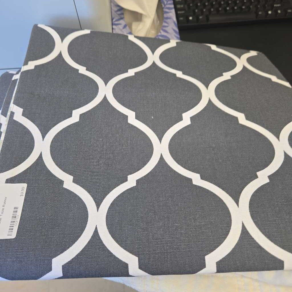 Reversable Table Runner