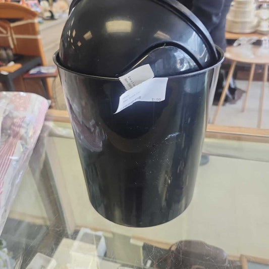 Mini Trash Can