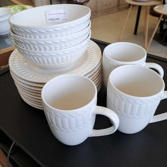 16 Piece Set Of White Dishes