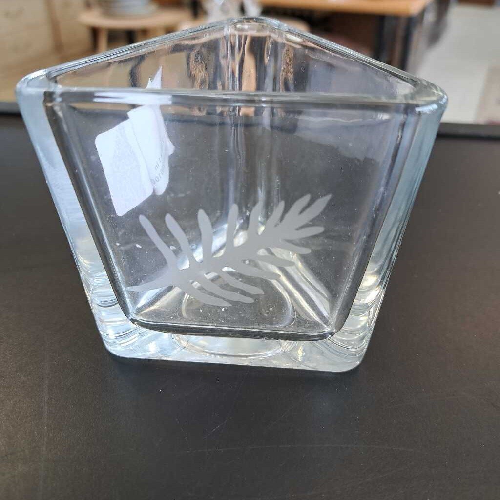 Trianlge Shaped Glass Candle Holder Branch Design