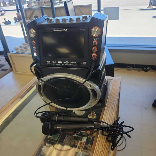 Karaoke Usa Machine With 2 Mics-Not tested