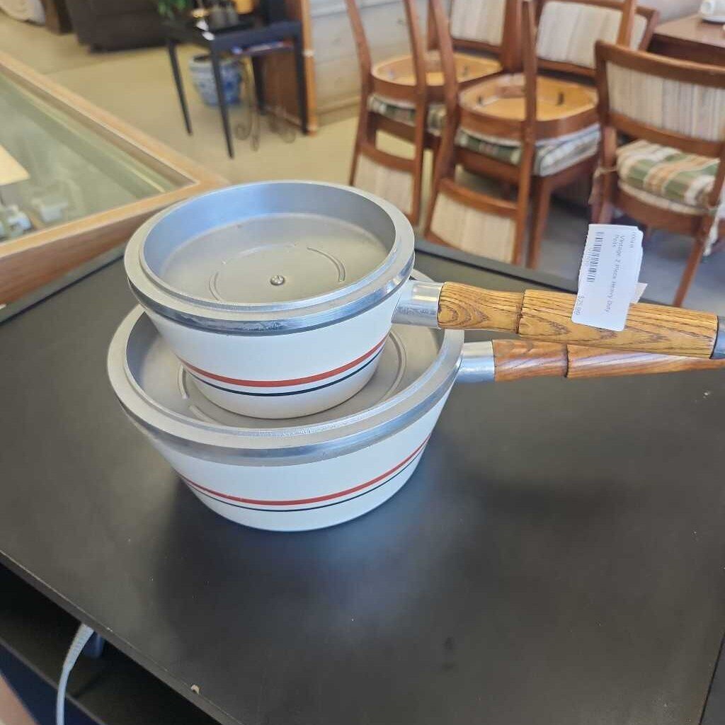 VIntage 2 Piece Heavy Duty Pots