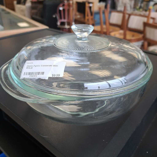 Glass Pyrex Casserole Dish W/Lid