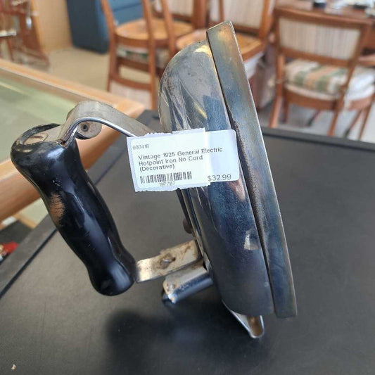 Vintage 1925 General Electric Hotpoint Iron No Cord (Decorative)