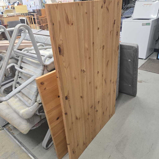 Solid Knotty Pine Table With Leaf