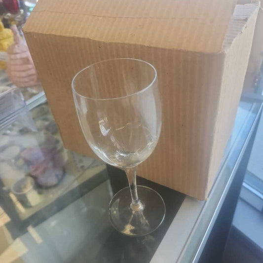 6 Wine Glasses