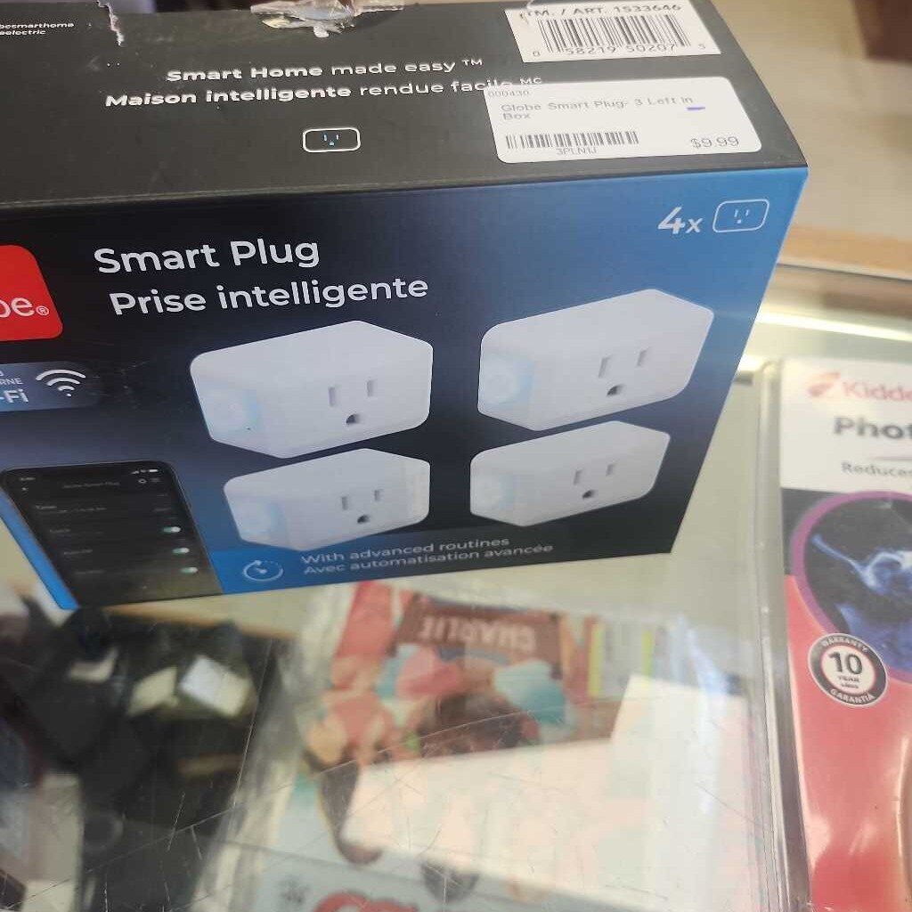 Globe Smart Plug- 3 Left in Box