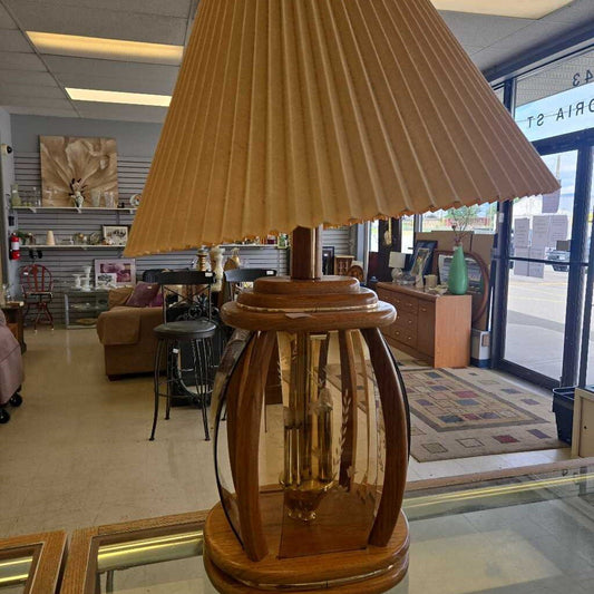 Vintage Wood/Curved Glass Table Lamp (Tested)