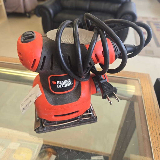 Black & Decker Sheet Finishing Sander (Tested)