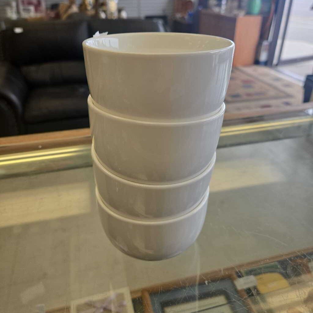 White 4 pc Mini Bowl Set