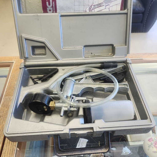 Silverline Elite Vacuum Pressure Pump Kit-Not Tested