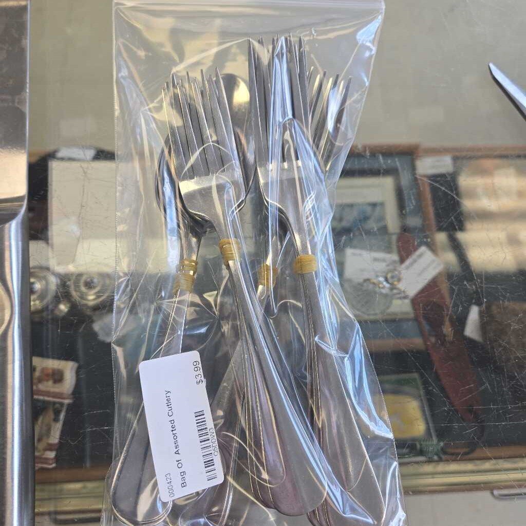 Bag Of Assorted Cutlery