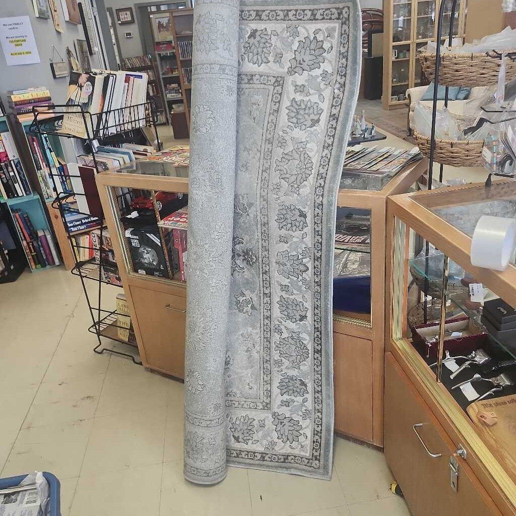 5ft Gray -Ivory Rug