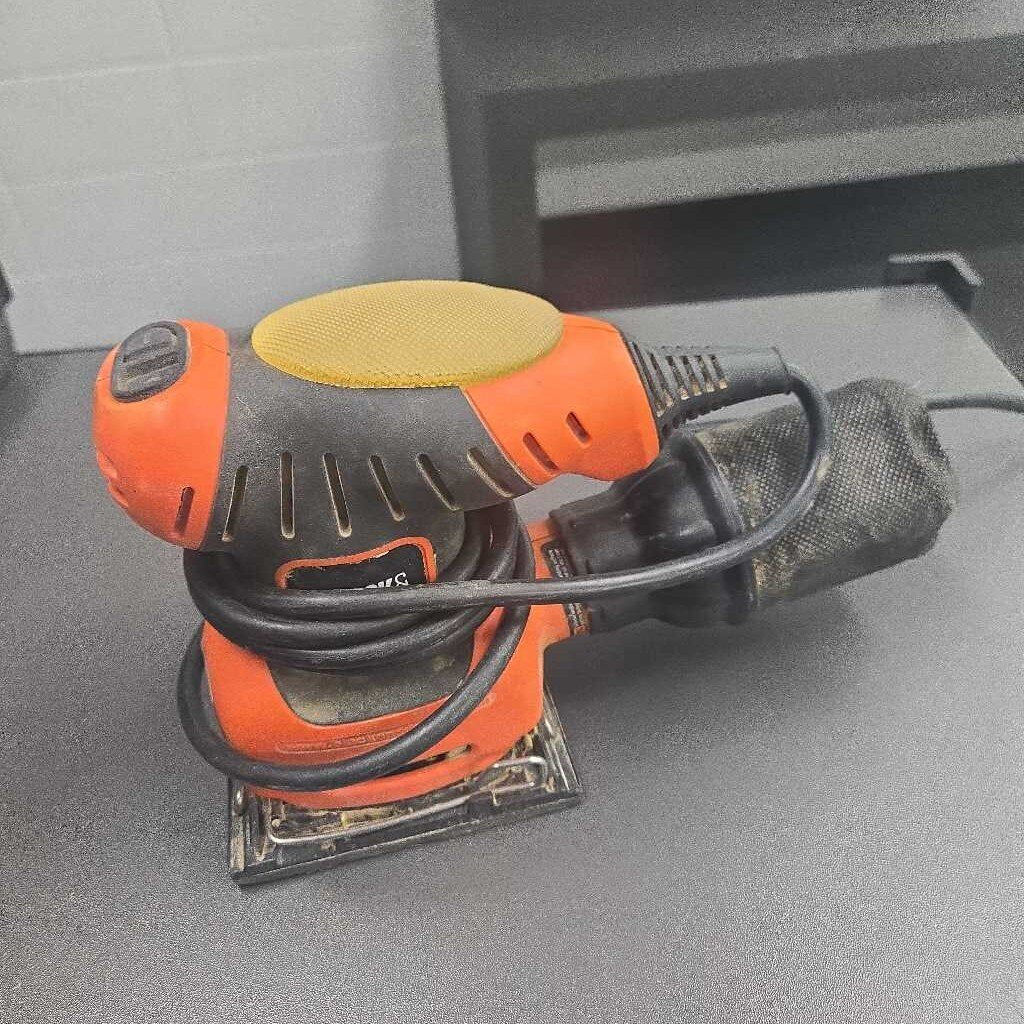 Black and Decker sander