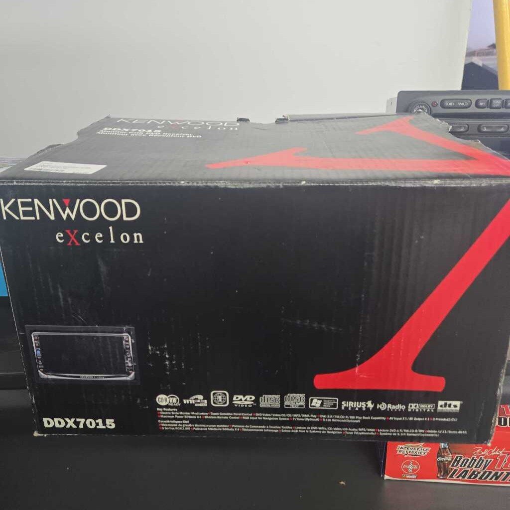 Kenwood monitor with DVD receiver