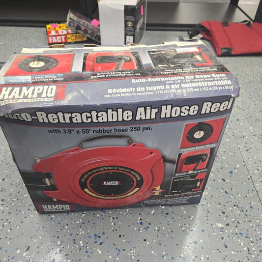 Auto retractable air hose real