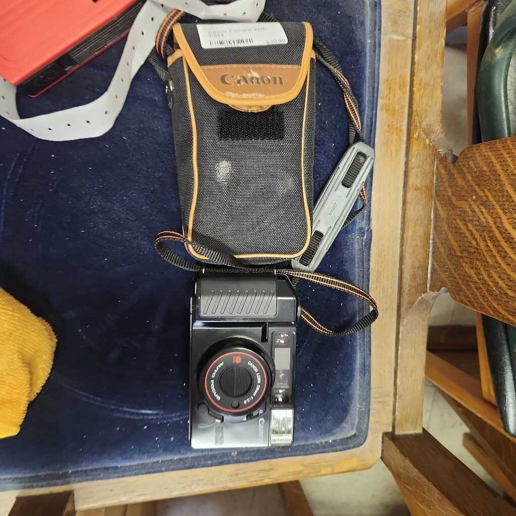 Canon Camera With Case