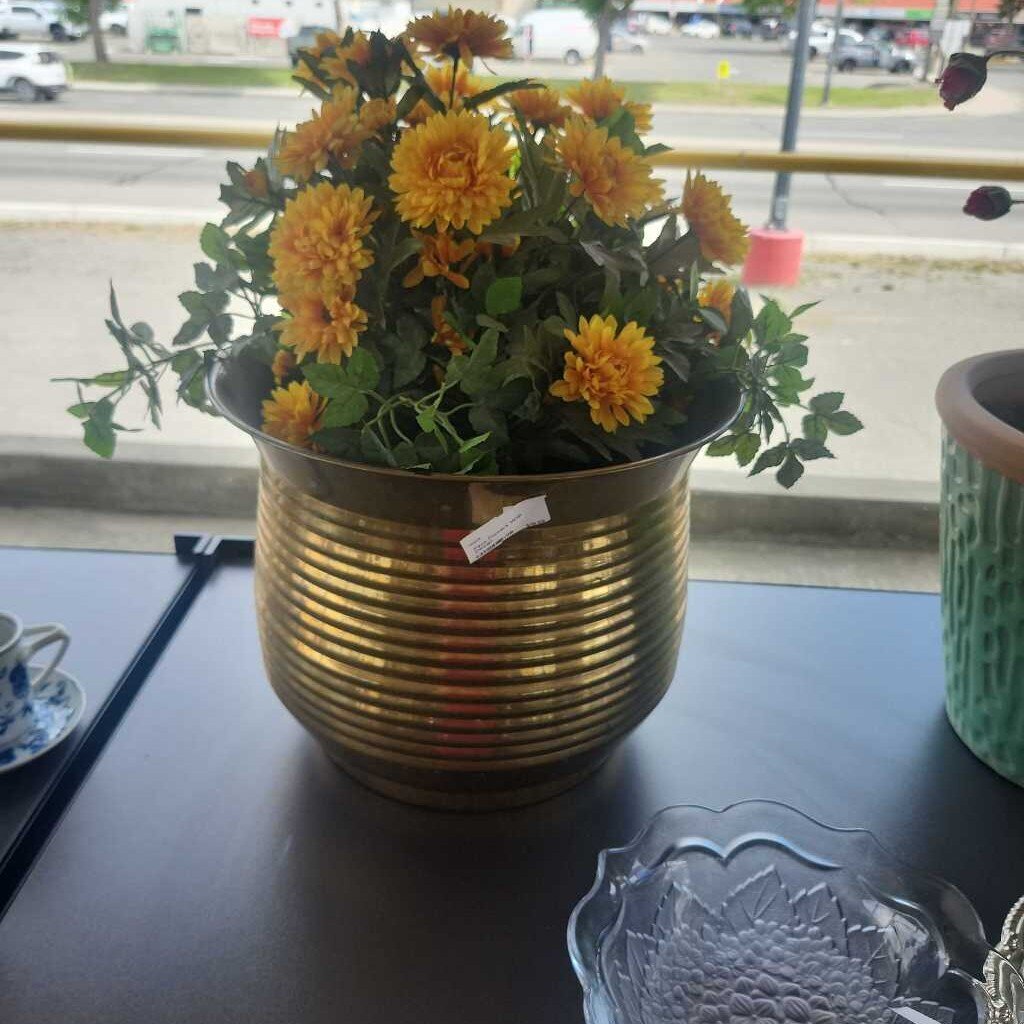 Faux Flowers With Design