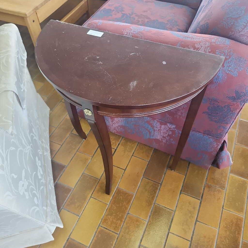 Semi circle accent table