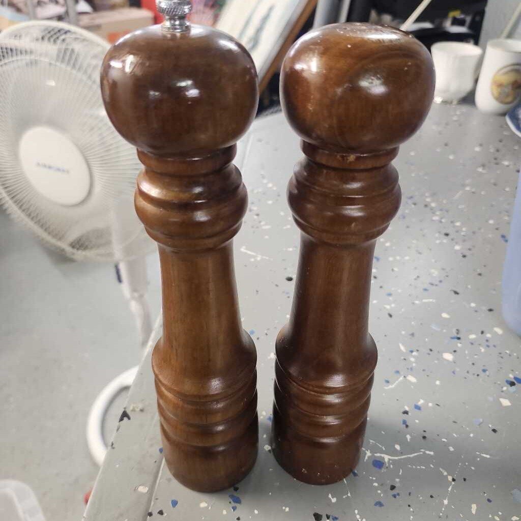 Wooden Salt And Pepper Shakers
