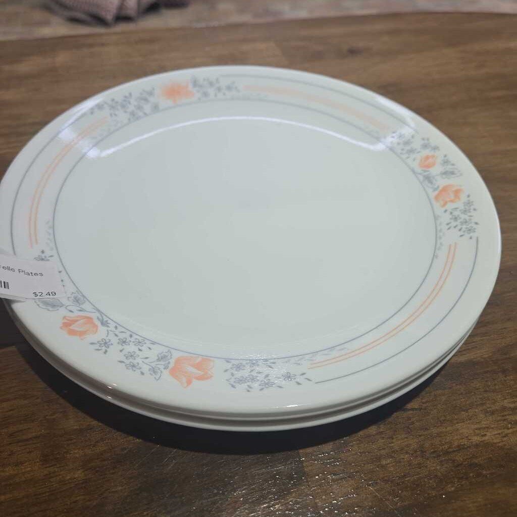 Set Of 4 Corelle Plates