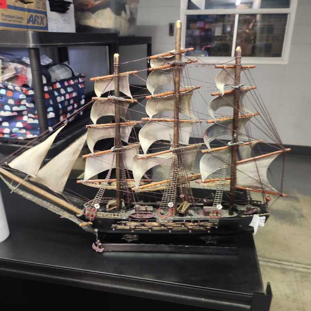 1780 Vintage Spanish Frigate Wooden Ship