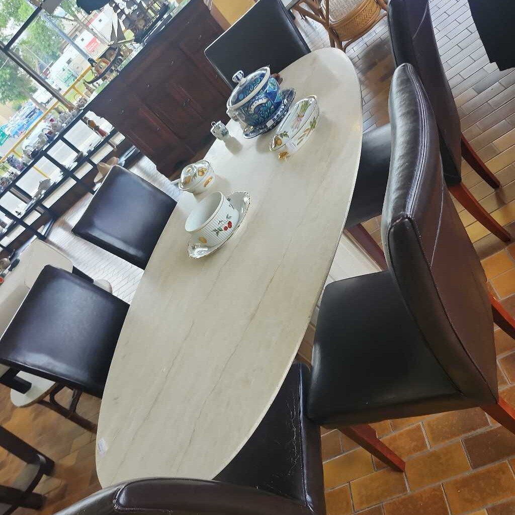 Oval Marble Table With 6 Leather Chairs