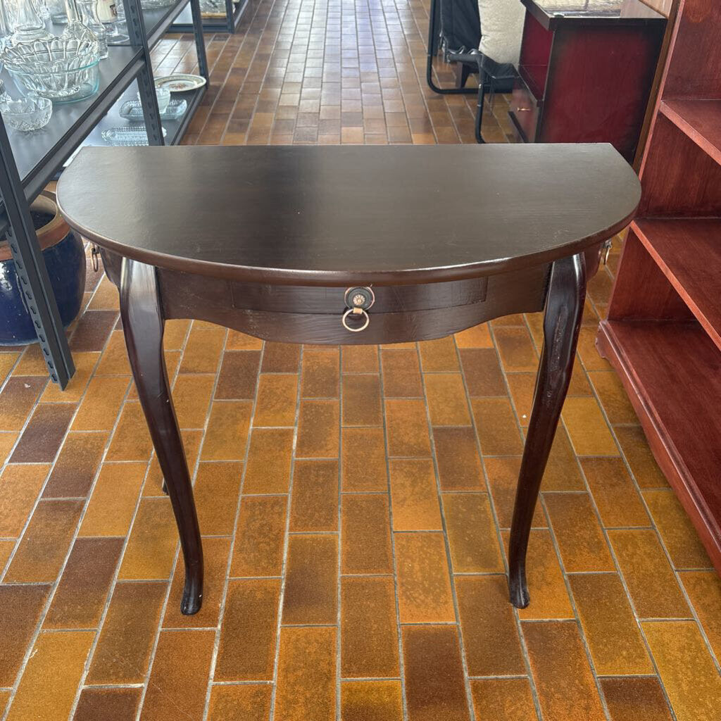 Half-Moon Semi Cresent Circle Table