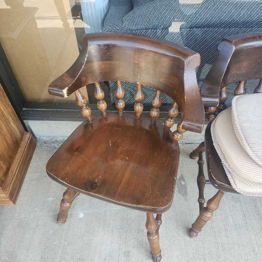 Wooden Table With 6 Chairs