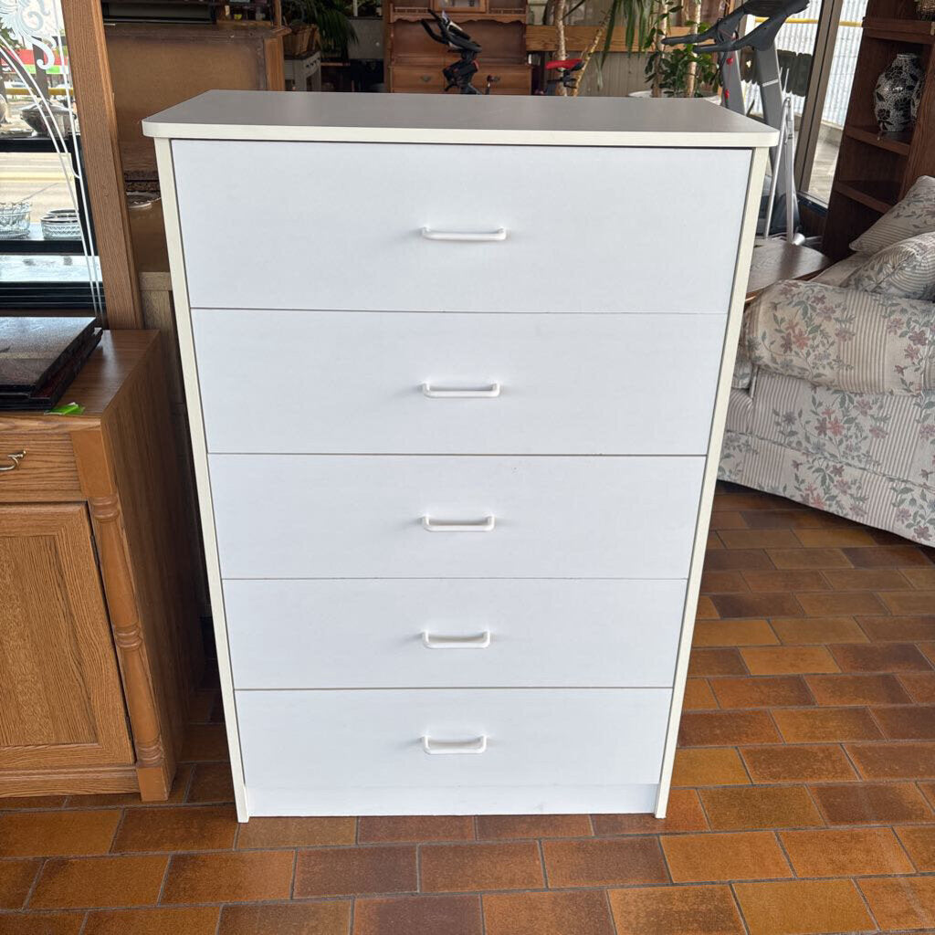 White 5 Drawer Dresser