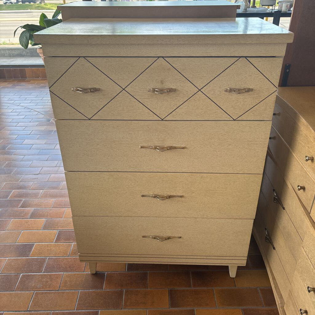 Cream 4 Drawer Dresser