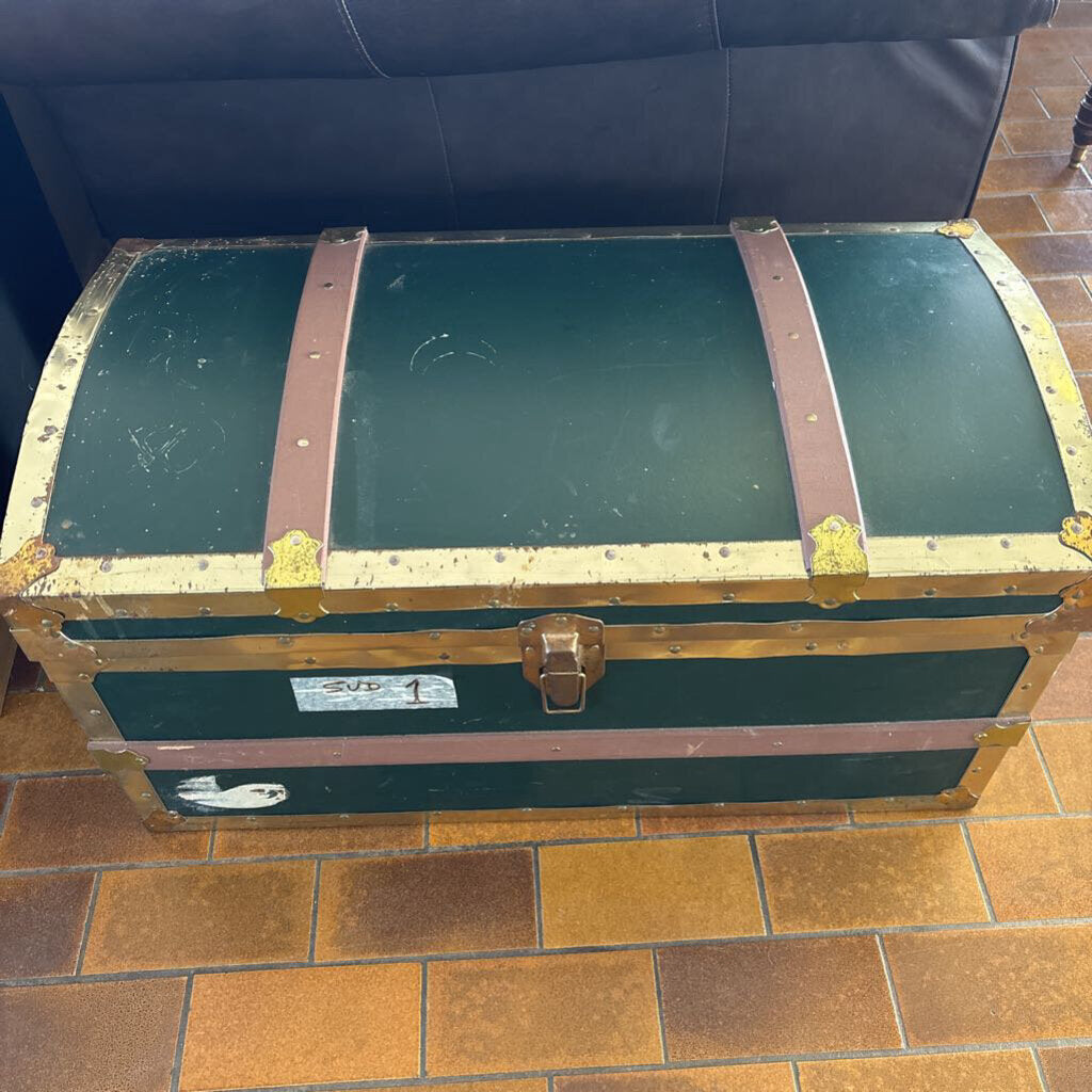 Green & Gold Cedar-Lined Chest