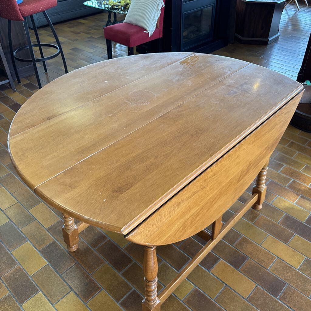 Maple Drop Leaf Table w/2 Leaves