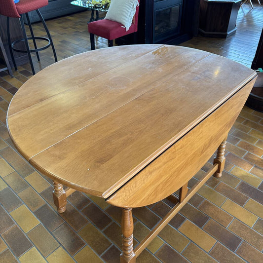 Maple Drop Leaf Table w/2 Leaves