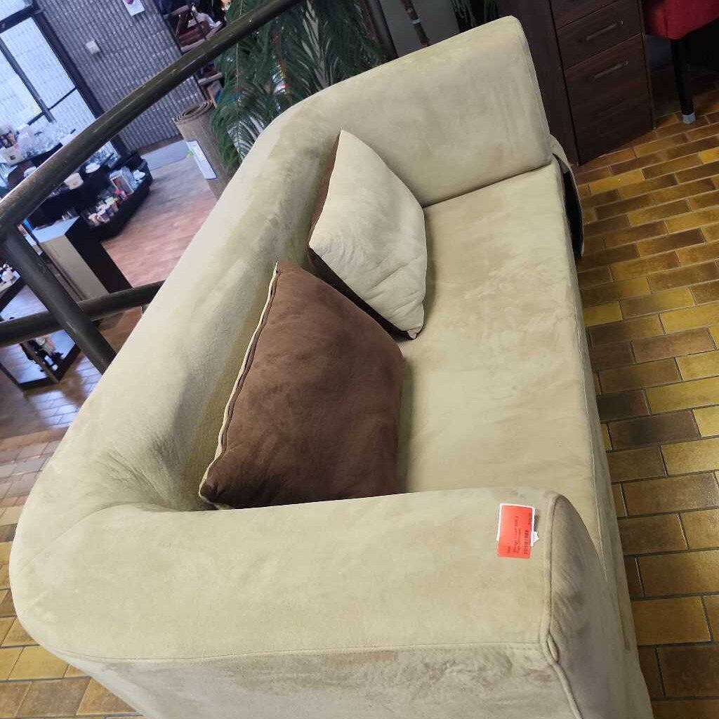 Storage Couch With 2 Foot Ottomans
