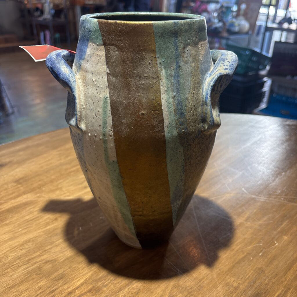 Ceramic vase