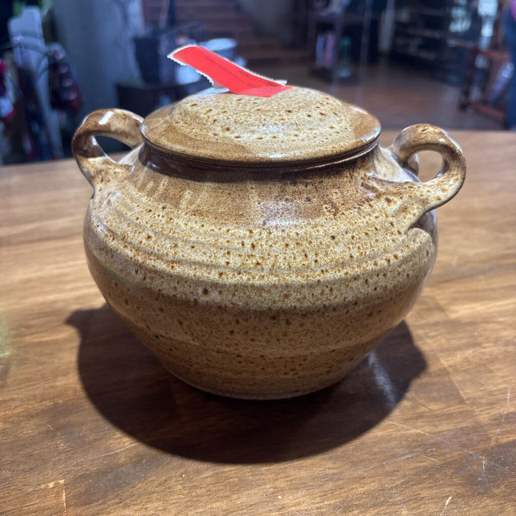Ceramic casserole dish