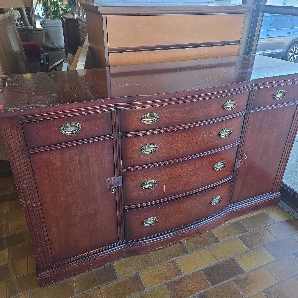 Vintage Mahogany Bow-Front Chest With Drawers