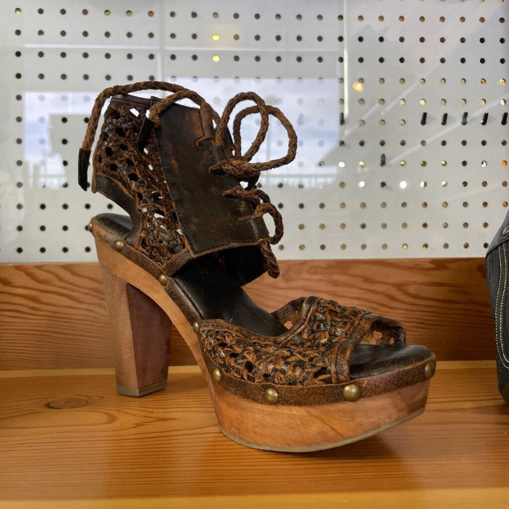 Sbicca Wooden Heels