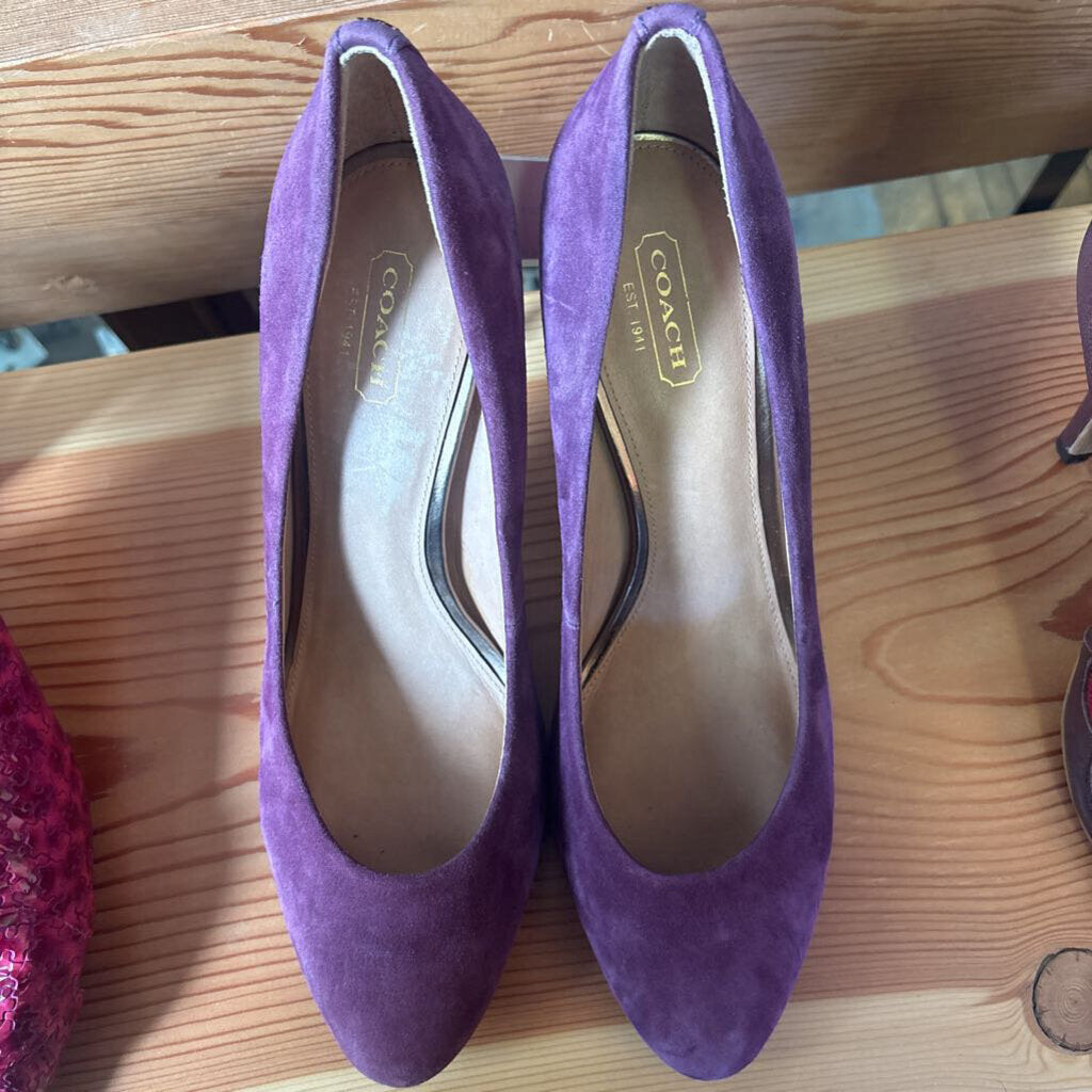 Coach round toe pumps