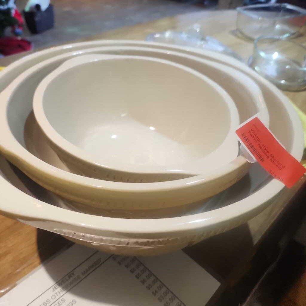 Vintage style Mustard Yellow Nesting Mixing Bowls